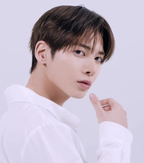 태현 (투모로우바이투게더) 최근 활동샷
