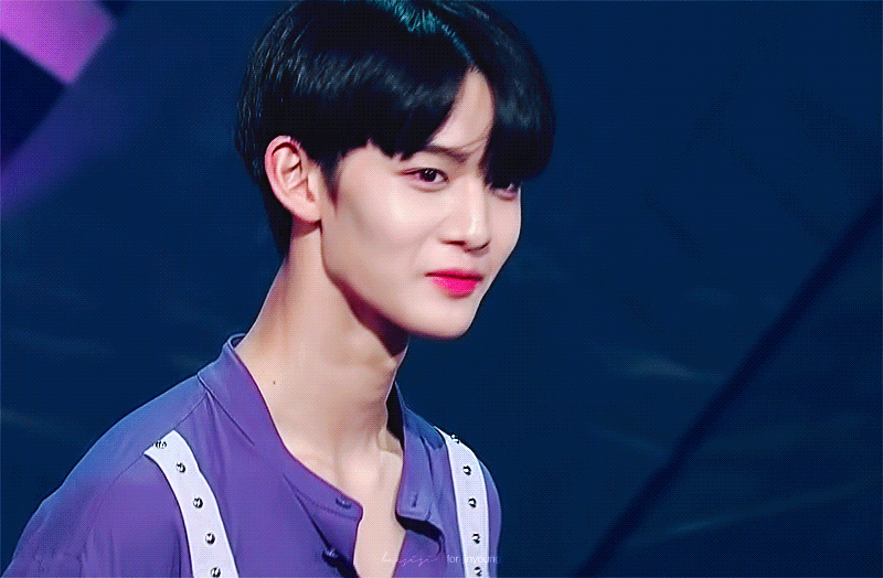 Recent activity shot of Bae Jinyoung