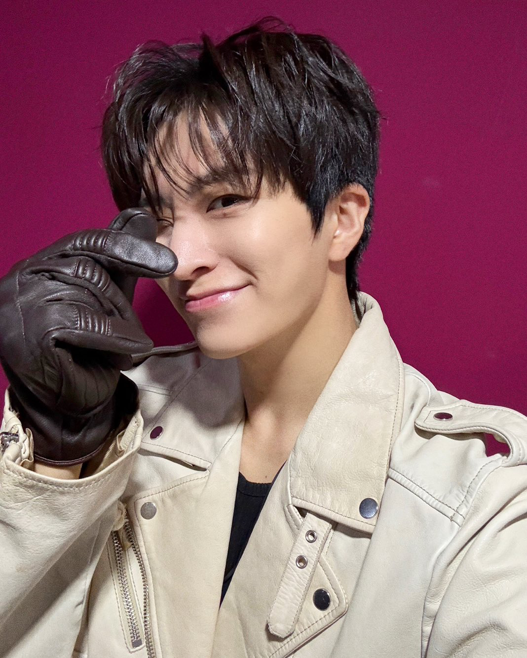 Latest photo of Youngjae (GOT7)