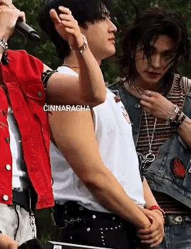 Foto aktivitas terbaru Hyunjin (Stray Kids)