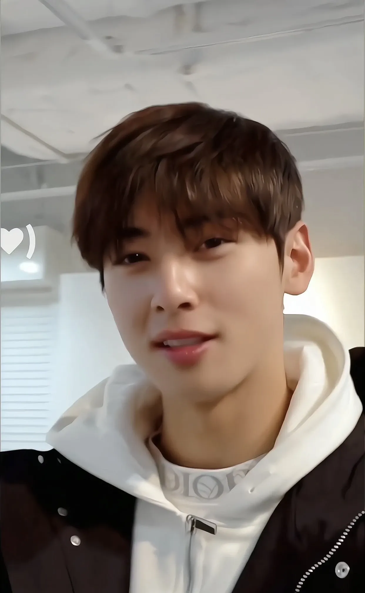 Behind-the-scenes cut of Board