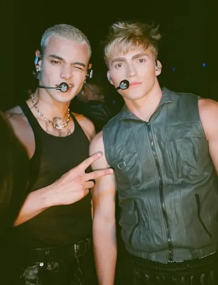 Must-see popular post of 드류 (SANTOS BRAVOS), your favorite