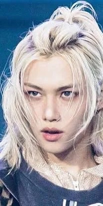 Latest photo of Felix (Stray Kids)