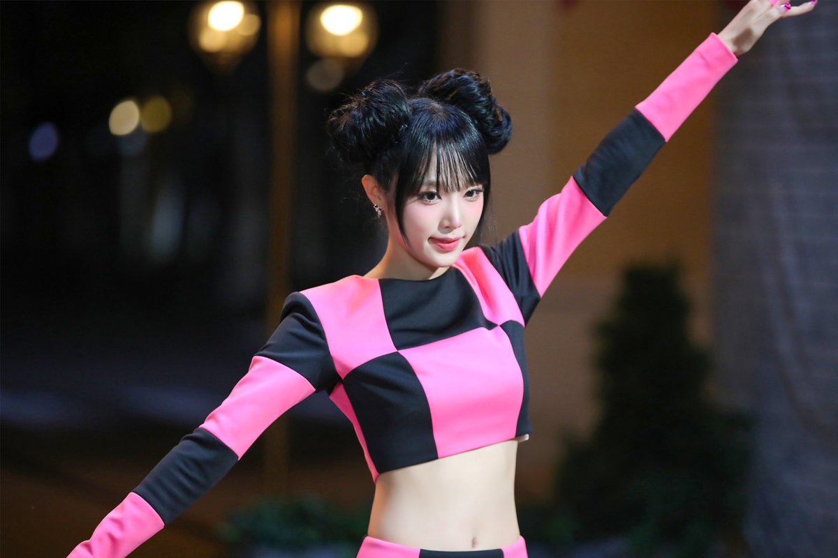 Recent activity shot of Choi Yena