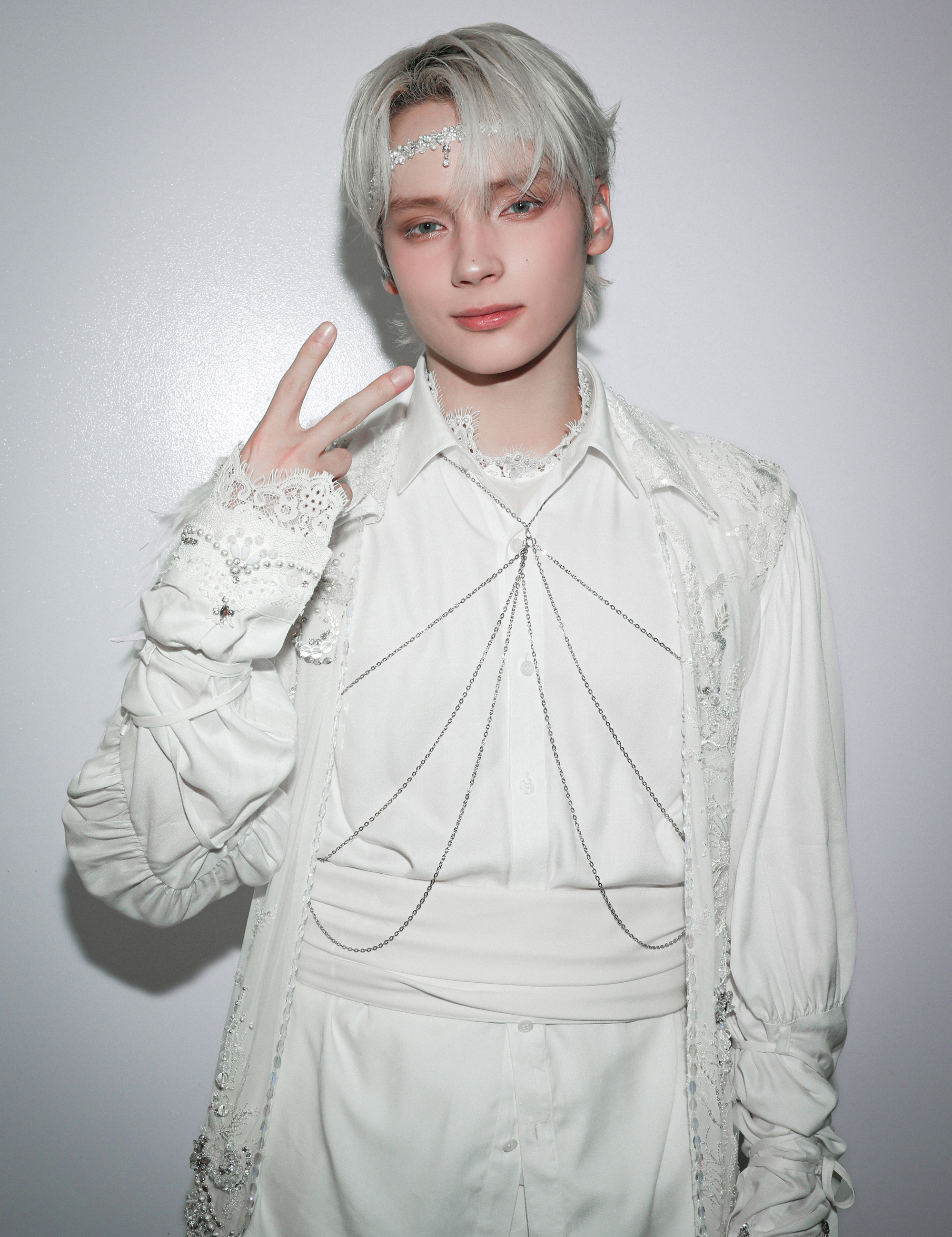 Foto terbaru HueningKai (TOMORROW X TOGETHER)