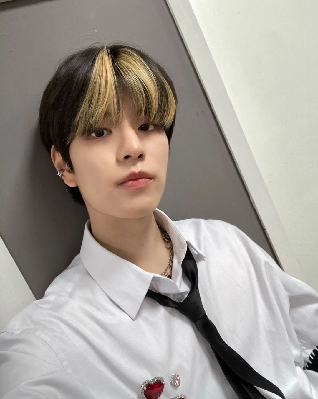 Behind-the-scenes cut of Seungmin (Stray Kids)
