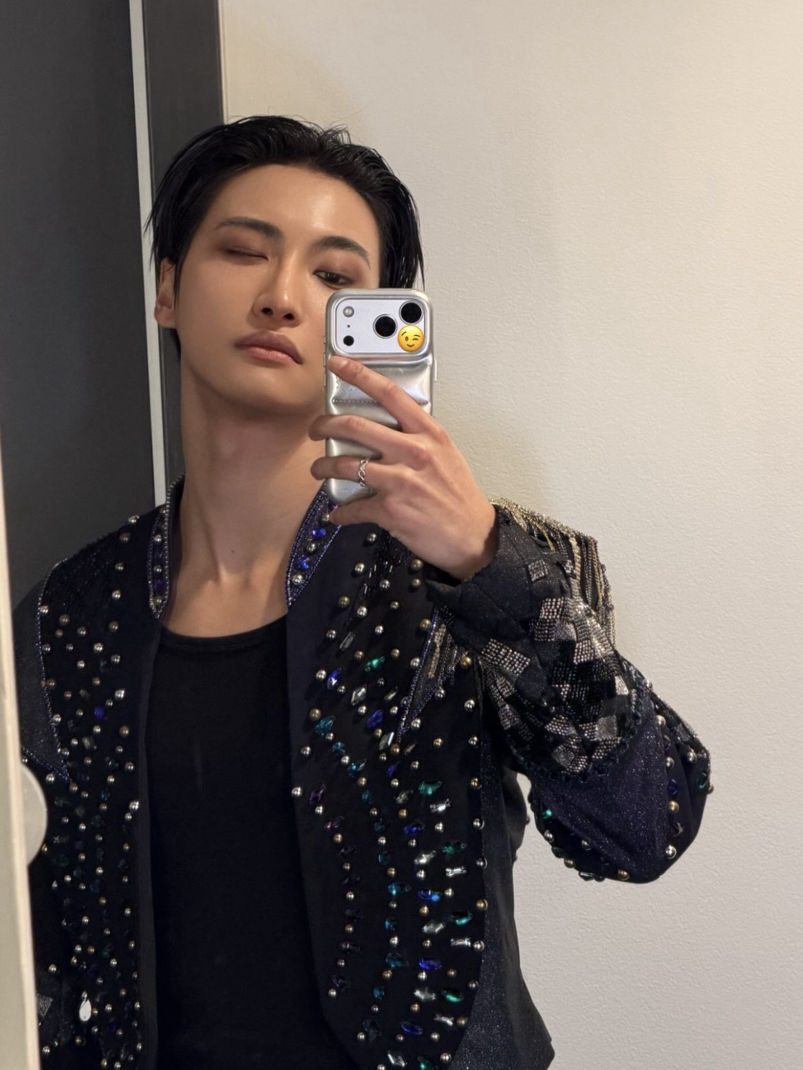 Behind-the-scenes cut of Seonghwa (ATEEZ)