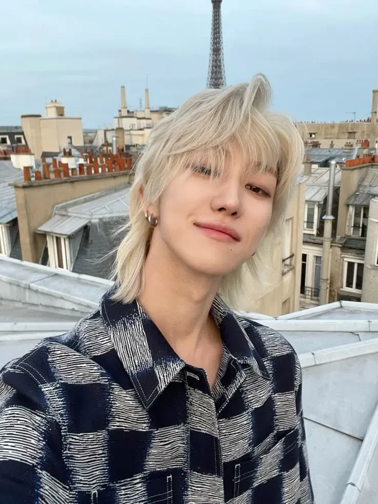 Behind-the-scenes cut of The 8 (SEVENTEEN)