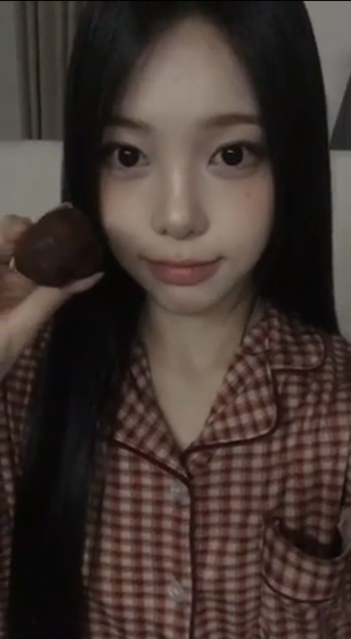 A heartfelt wallpaper shared by Board's fans