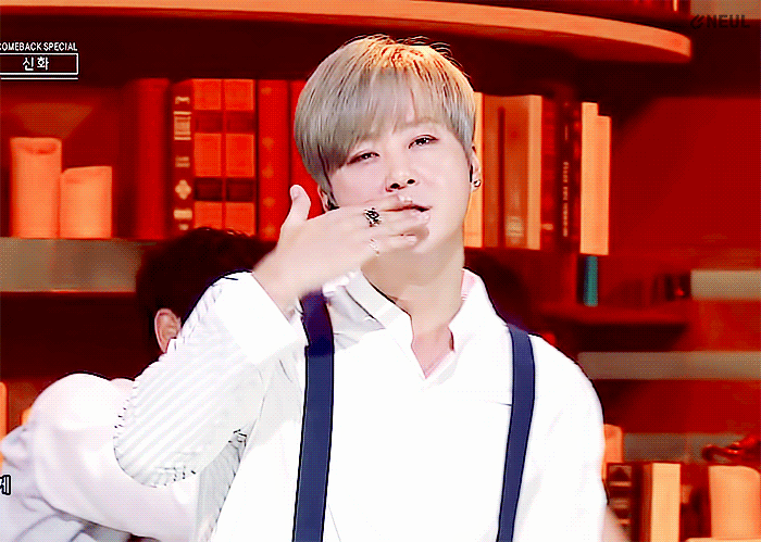 Behind-the-scenes cut of SHINHWA