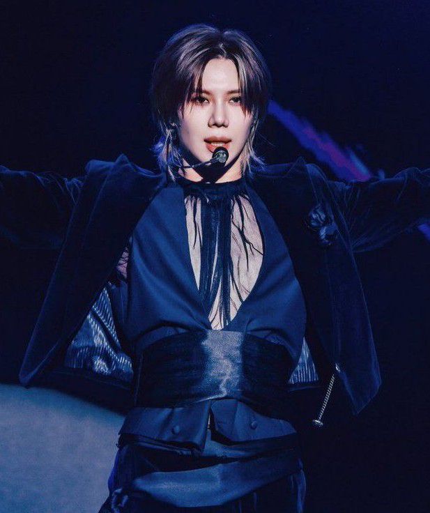 A moment captured by Taemin (SHINee)'s fan