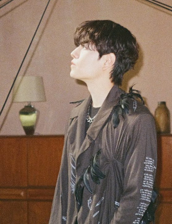 Foto terbaru Seungmin (Stray Kids)