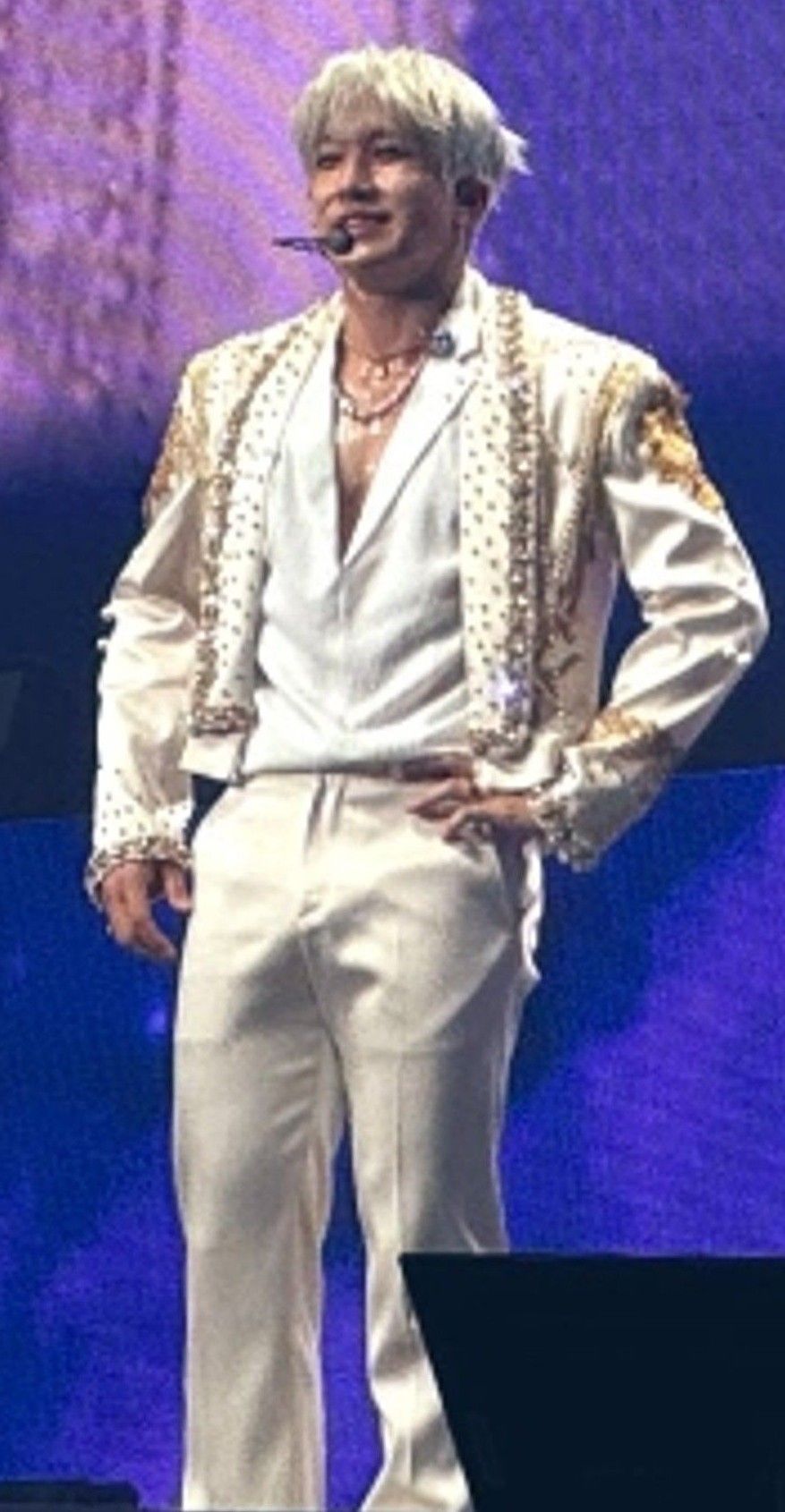 Latest photo of Jinjin (ASTRO)