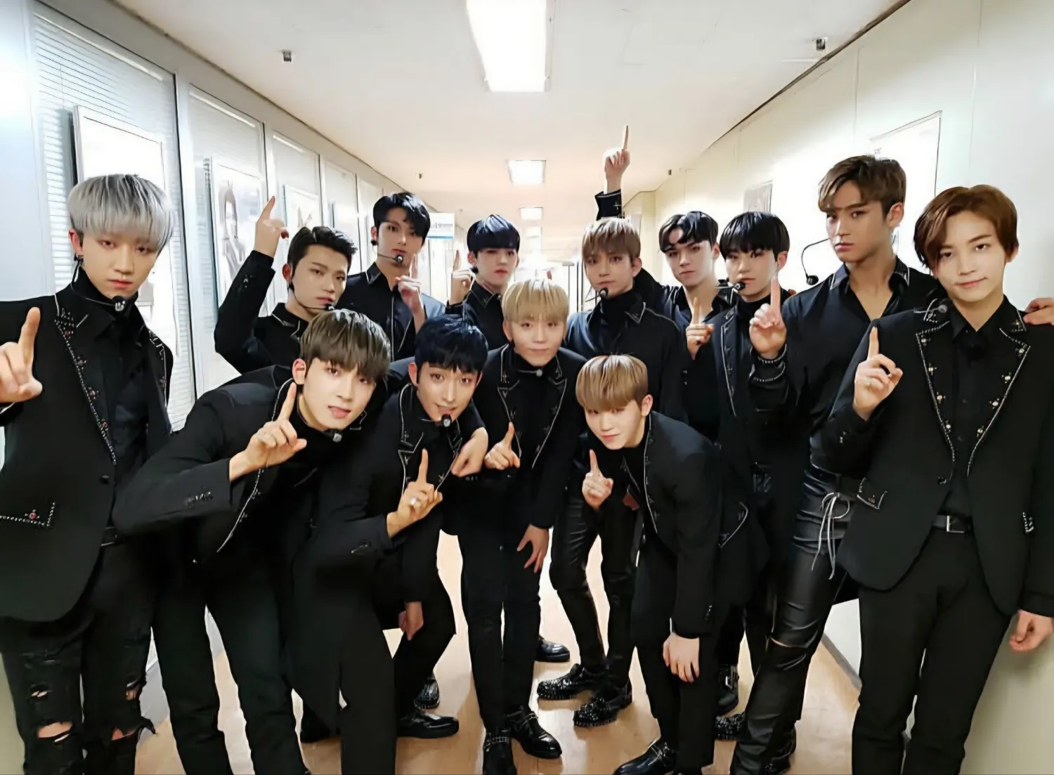 Foto terbaru SEVENTEEN