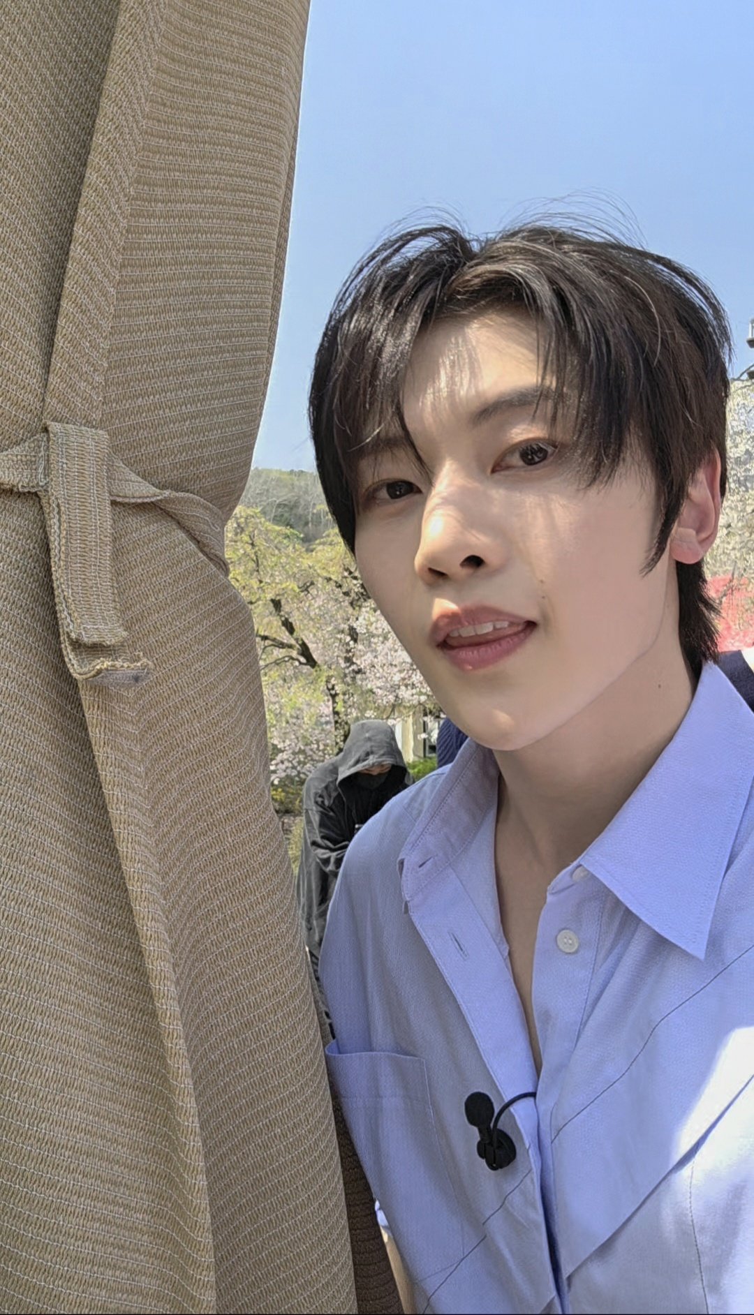 A heartfelt wallpaper shared by Seok Matthew (ZEROBASEONE)'s fans