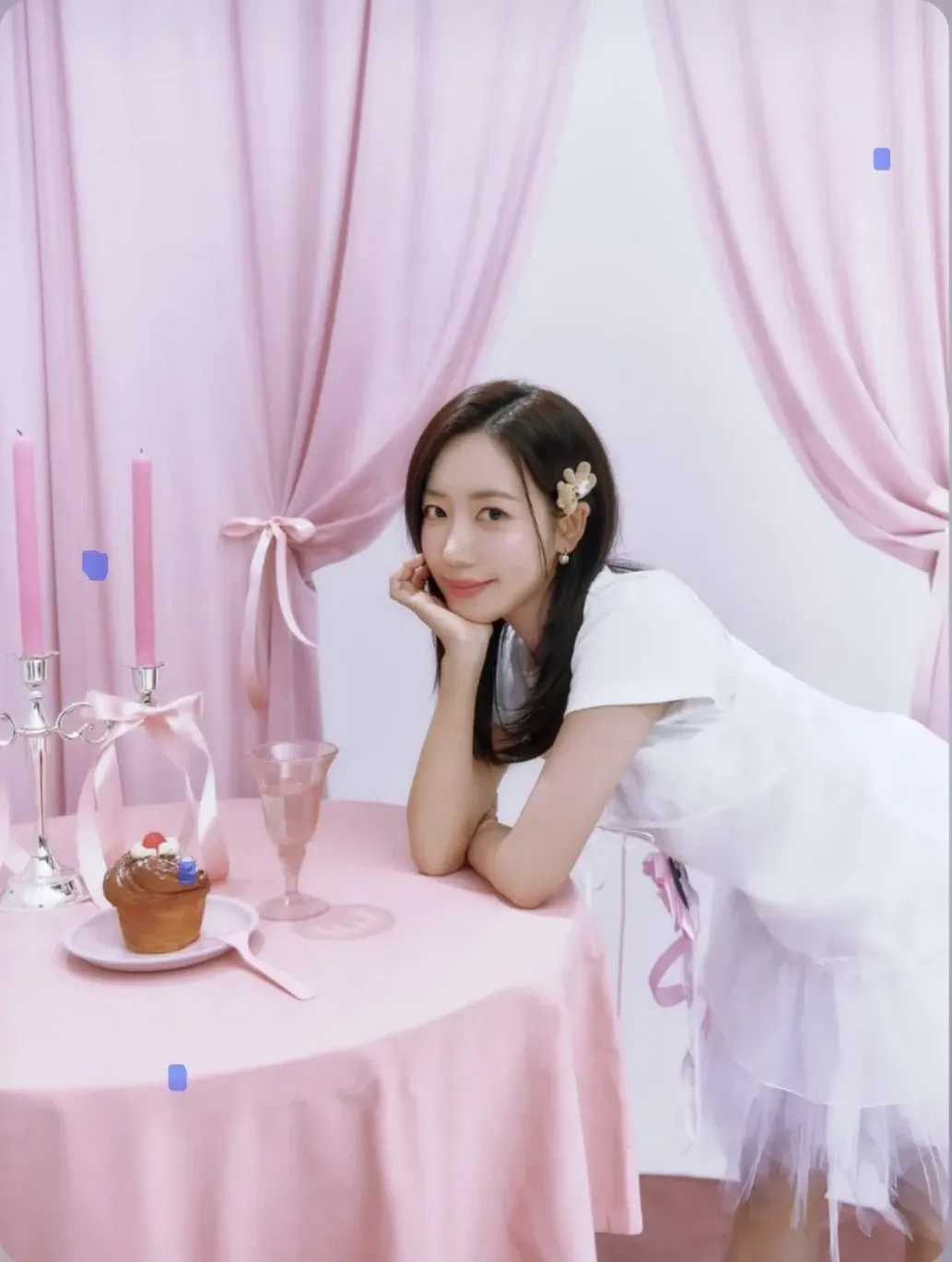 A moment captured by Kim Namjoo (Apink)'s fan