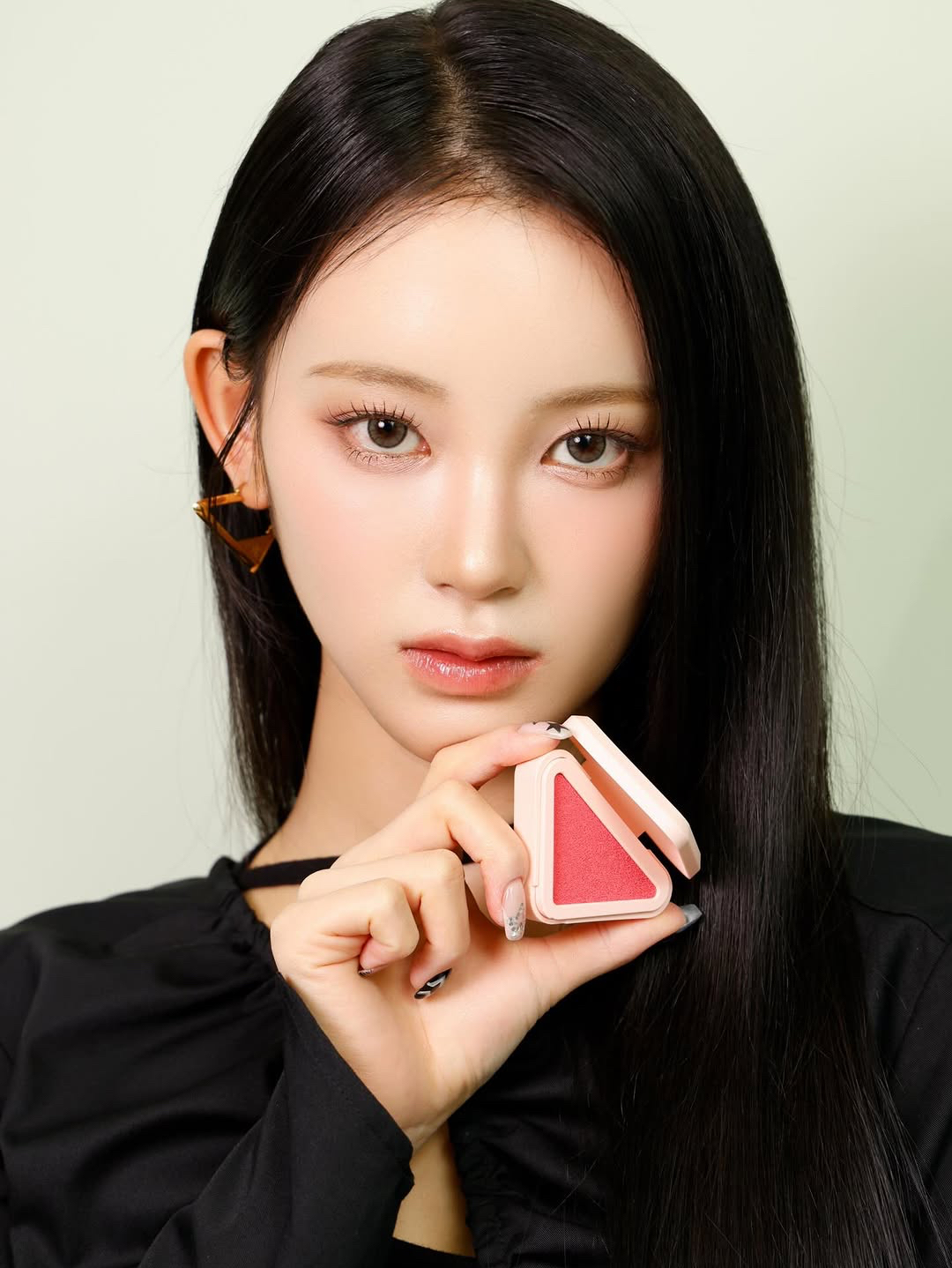 A moment captured by Sakurai Miu (ME:I)'s fan