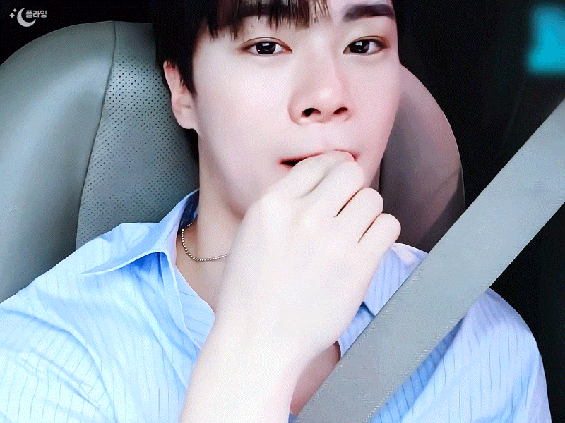 Recent activity shot of Moonbin (ASTRO)