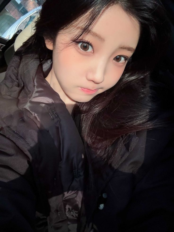 Recent activity shot of Wonhee (ILLIT)