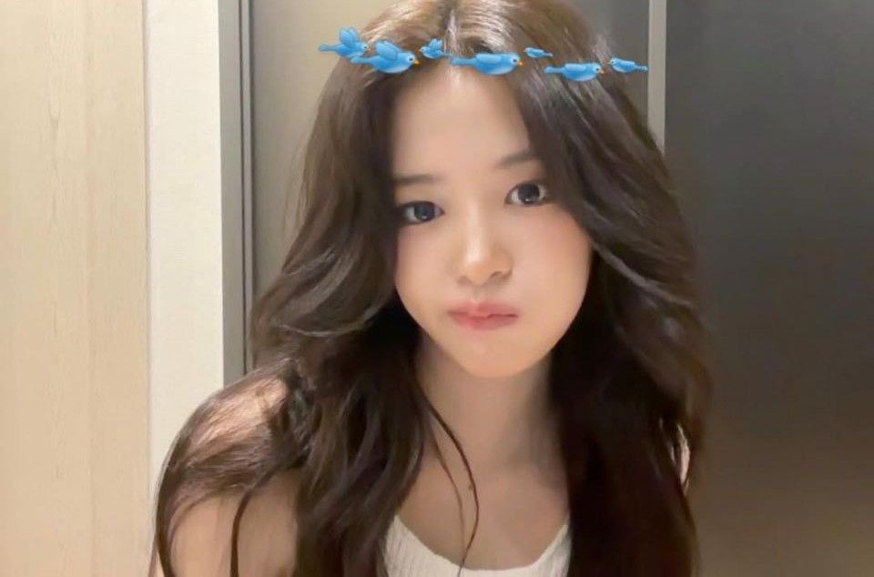 안유진 (IVE)의 비하인드 컷