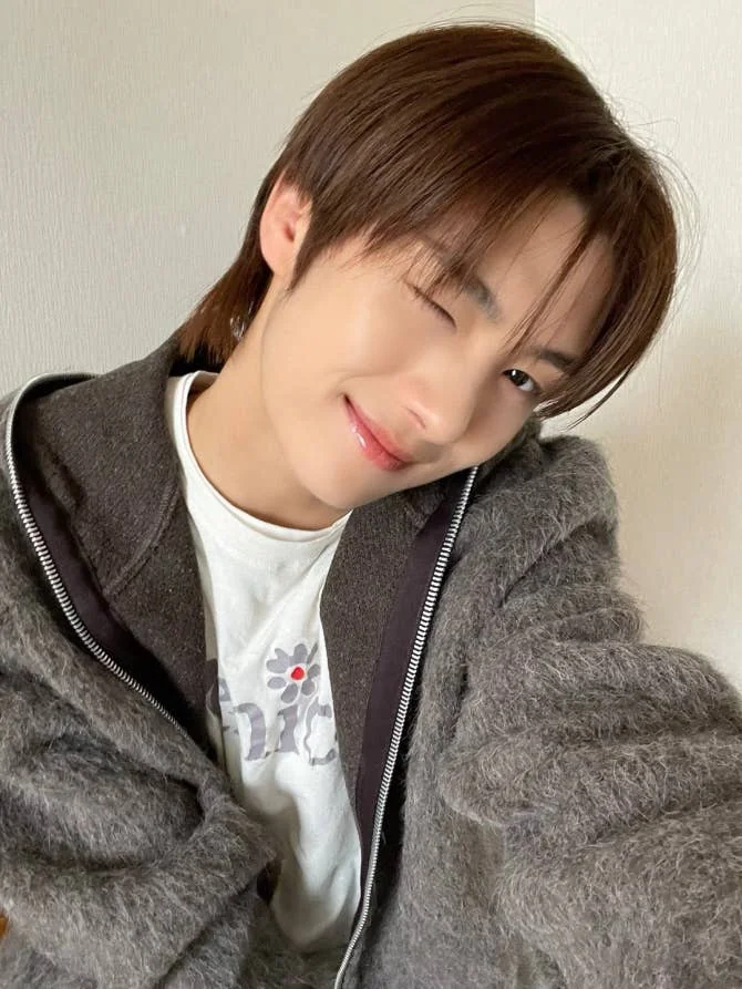 A moment captured by Youngjae (TWS)'s fan