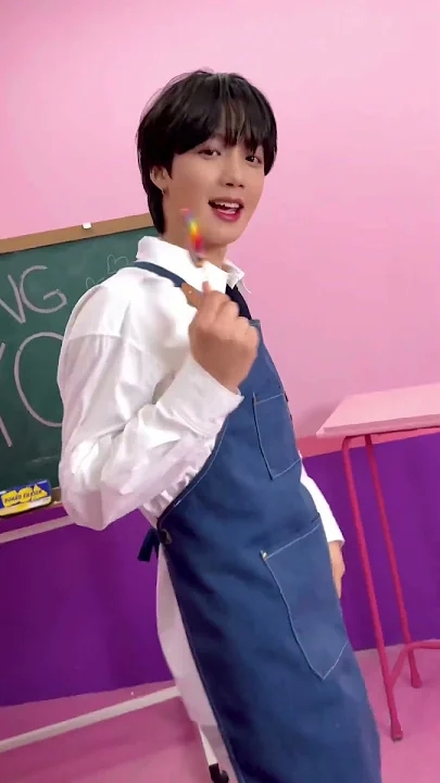 A moment captured by Lim Youngmin's fan