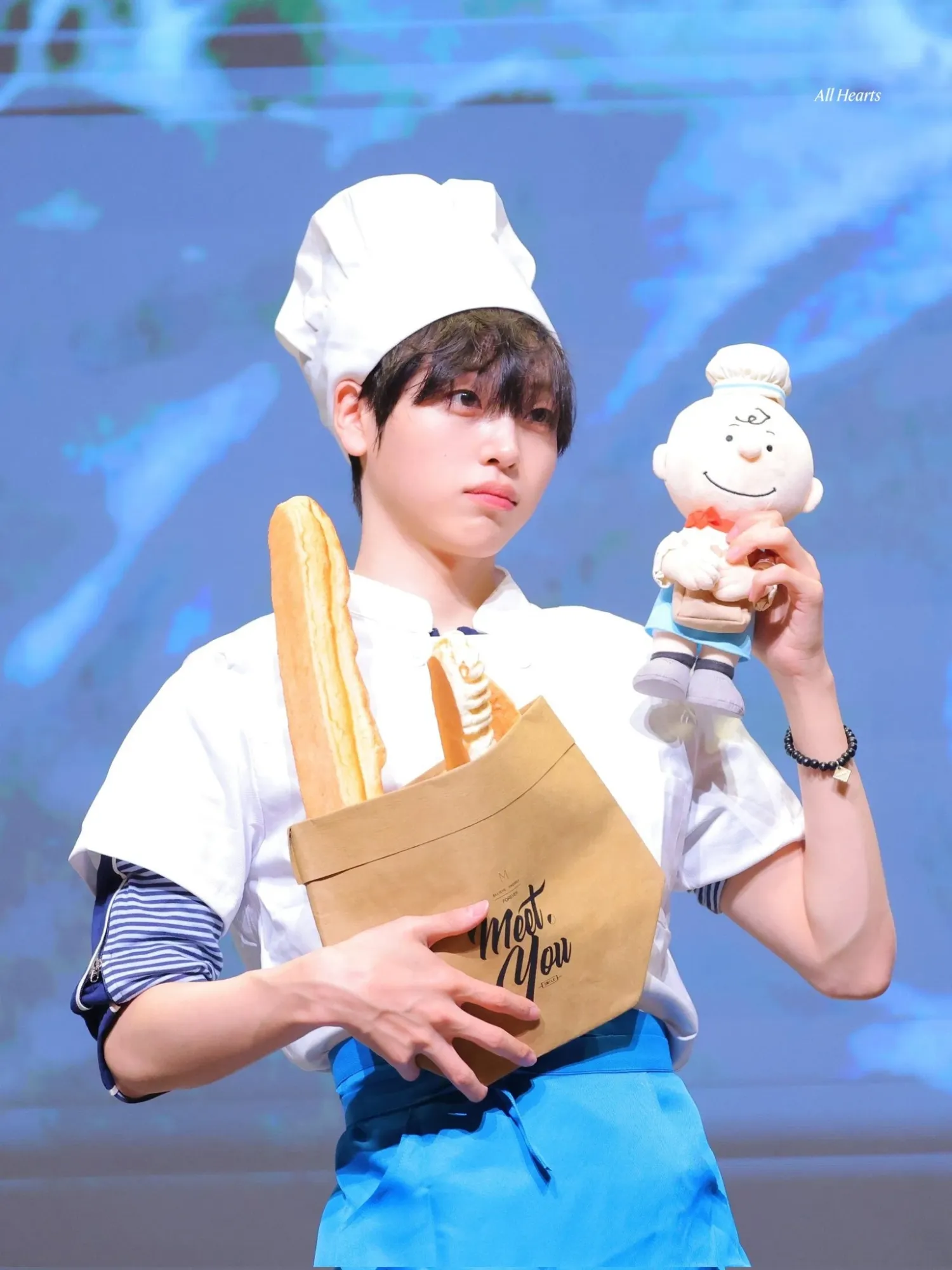 Recent activity shot of Hyeongjun (CRAVITY)