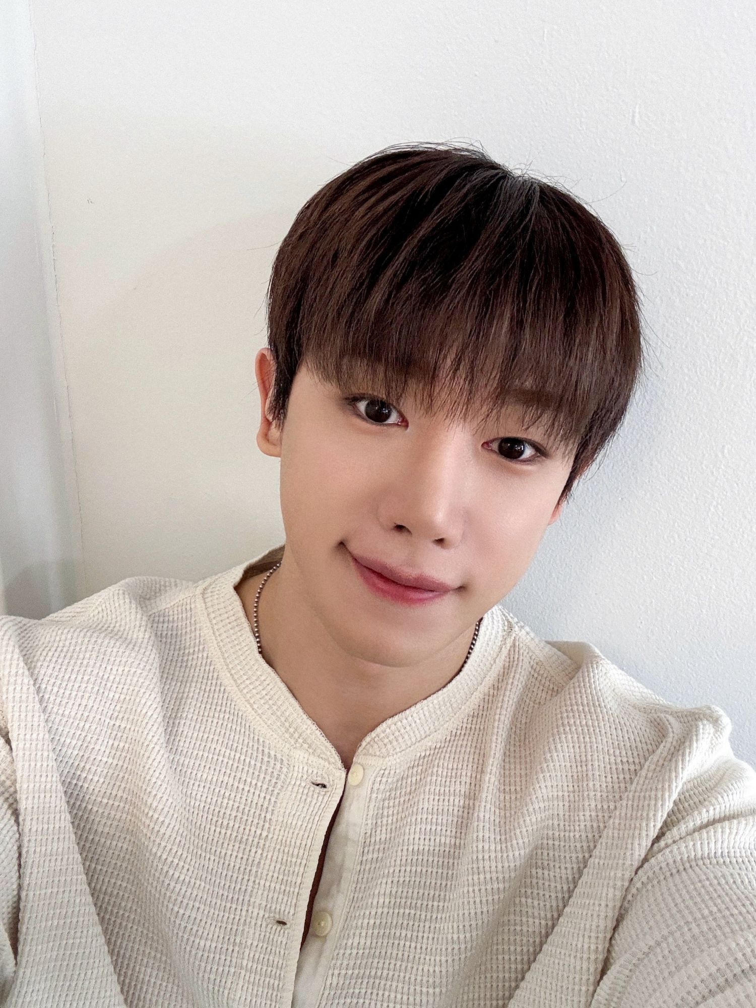 Behind-the-scenes cut of Wonho