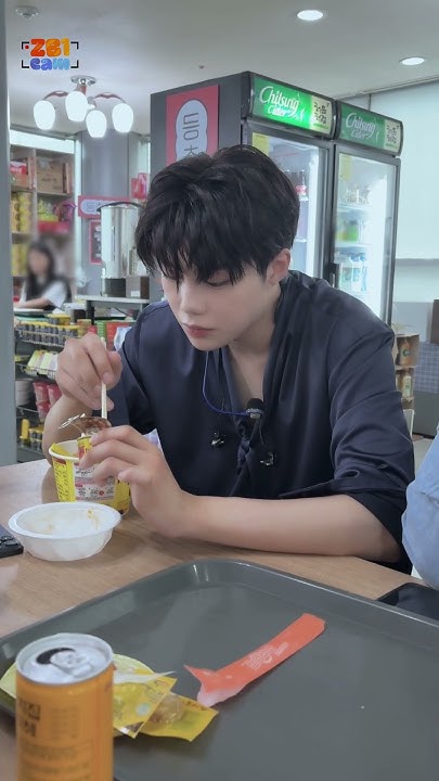 Fandom-recommended wallpaper image of Park Gunwook (ZEROBASEONE)