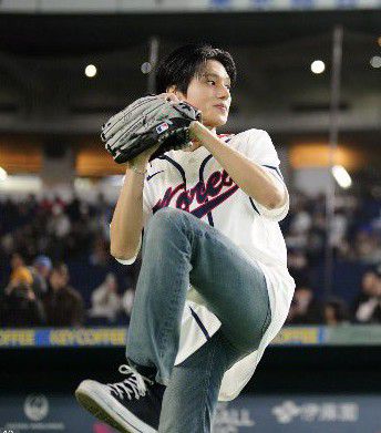 Recent activity shot of Wooyoung (ATEEZ)