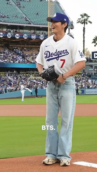 V (防弹少年团)的最新照片