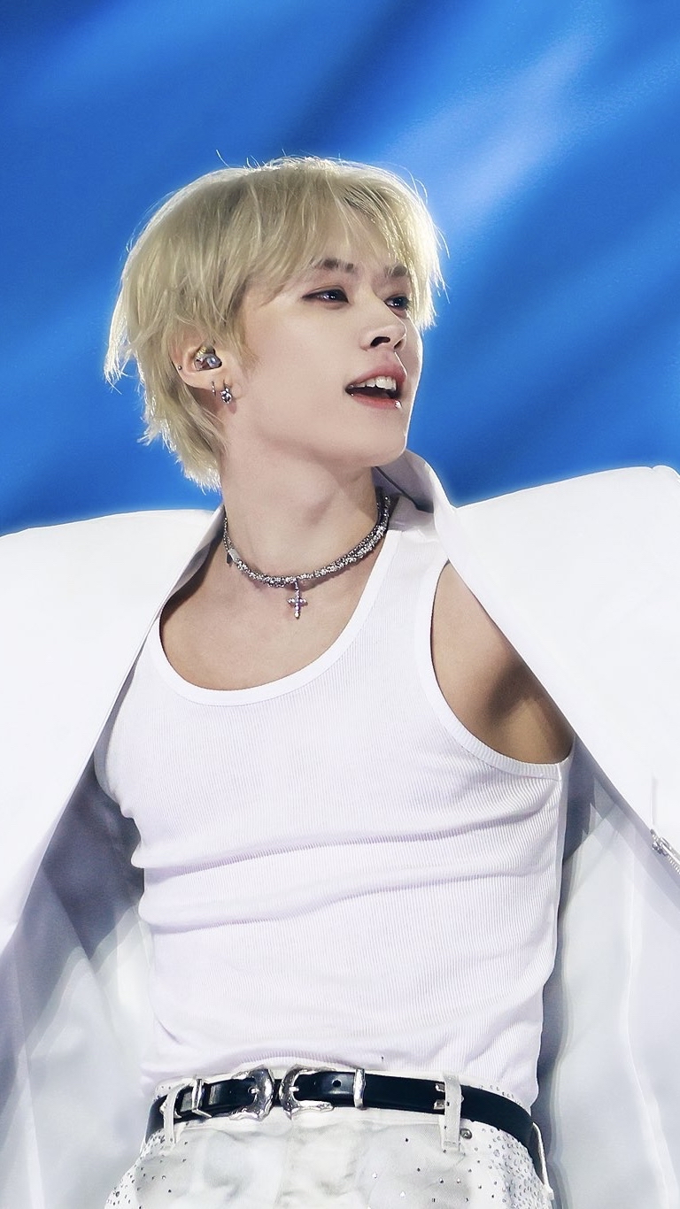 Recent activity shot of Lee Know (Stray Kids)