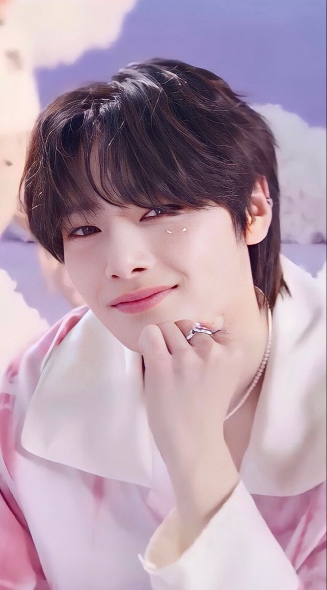 Behind-the-scenes cut of I.N (Stray Kids)