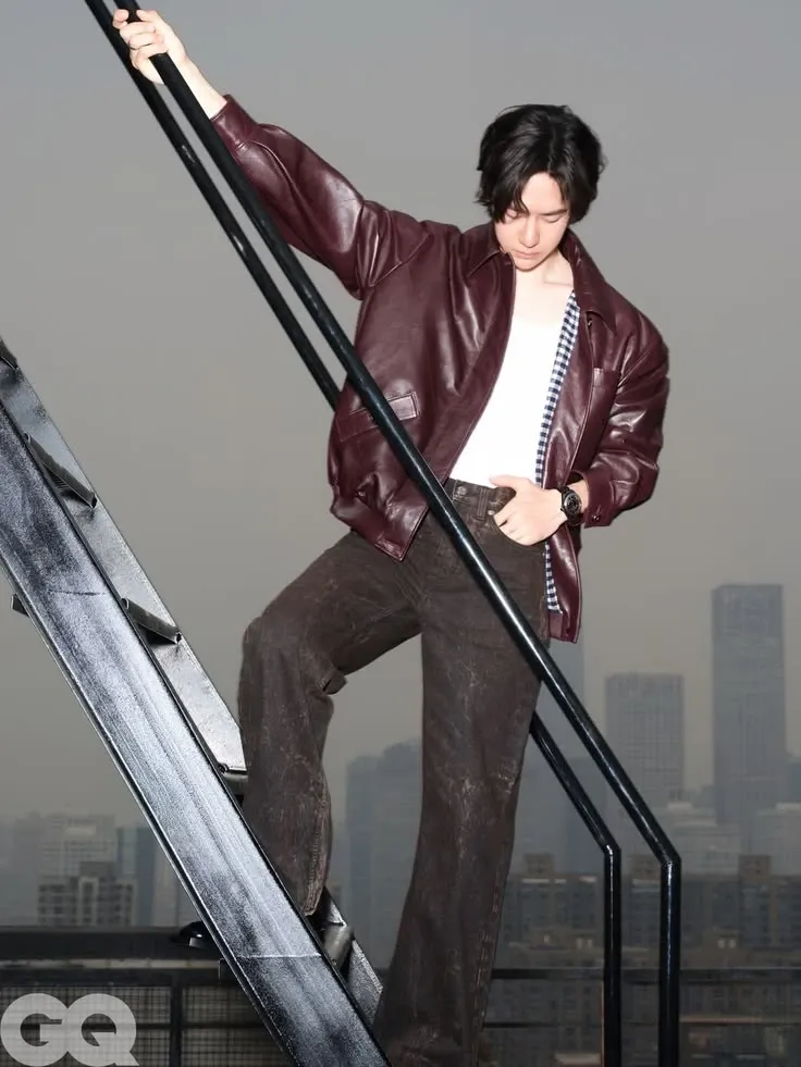 Recent activity shot of Wang Yibo