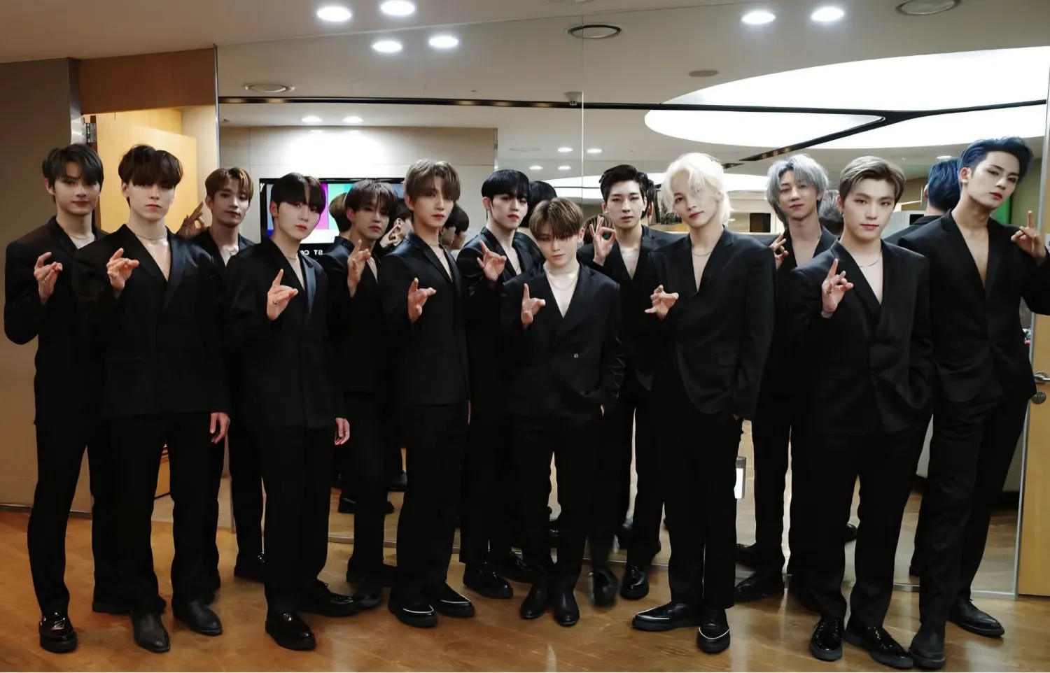 세븐틴 최근 활동샷