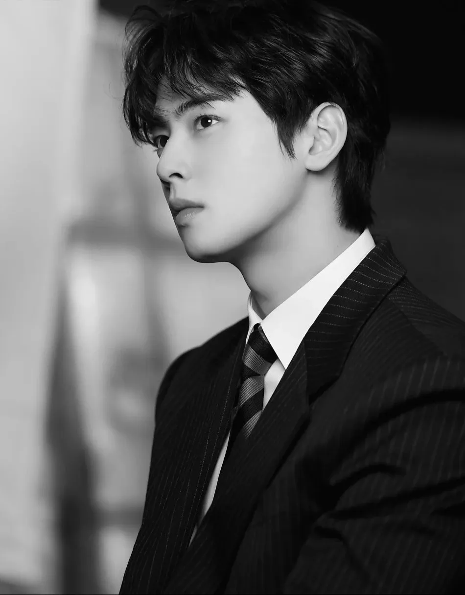 Behind-the-scenes cut of Eunwoo (ASTRO)