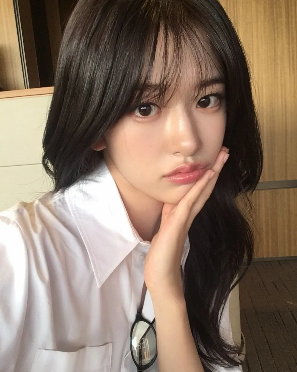 Foto terbaru An Yujin (IVE)