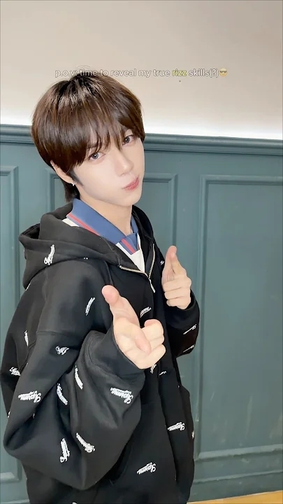 Latest photo of JL (AHOF)