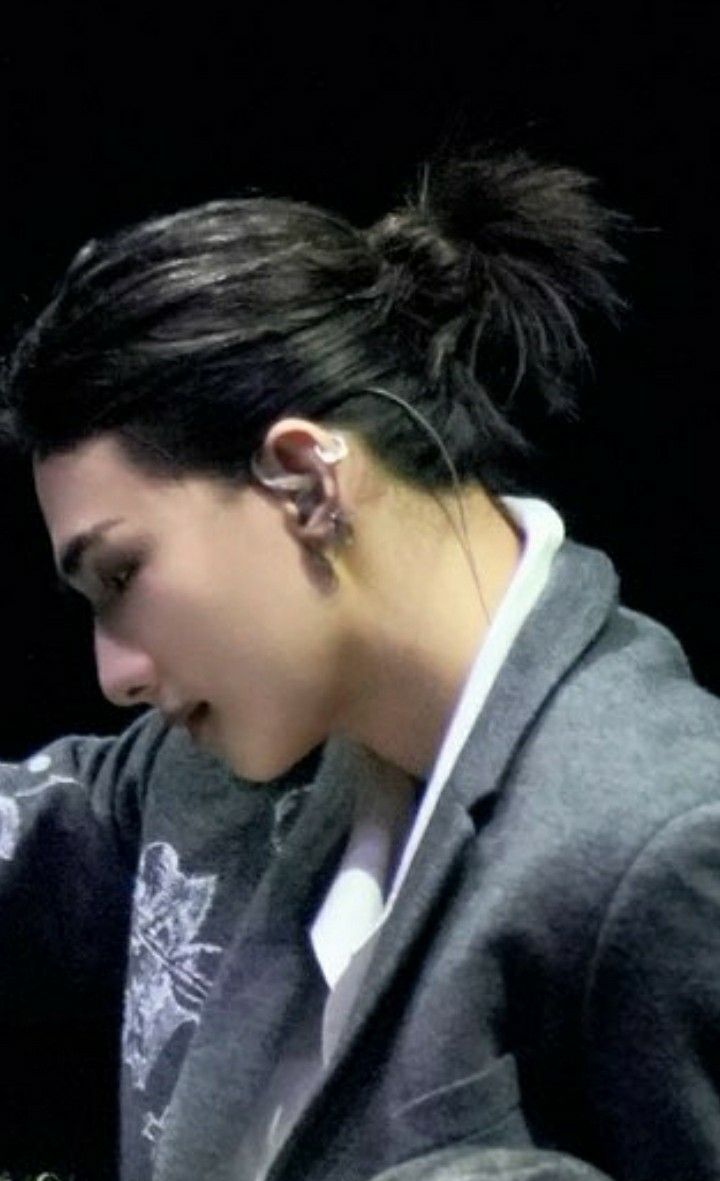 Recent activity shot of Hyunjin (Stray Kids)