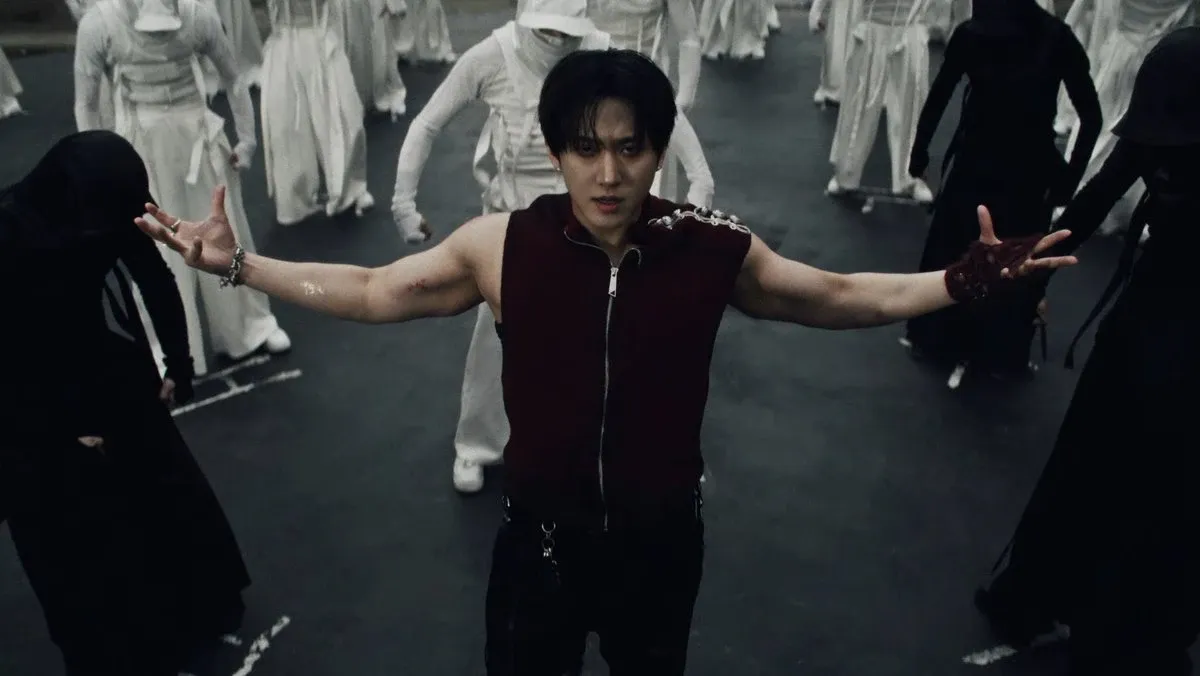 Behind-the-scenes cut of Changbin (Stray Kids)