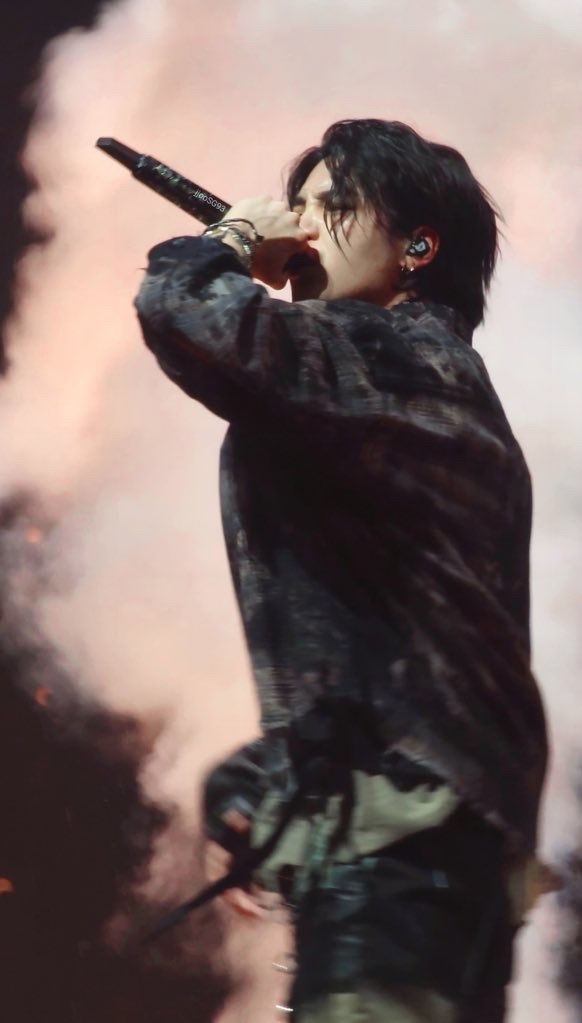 Fan-made special wallpaper for SUGA (BTS)