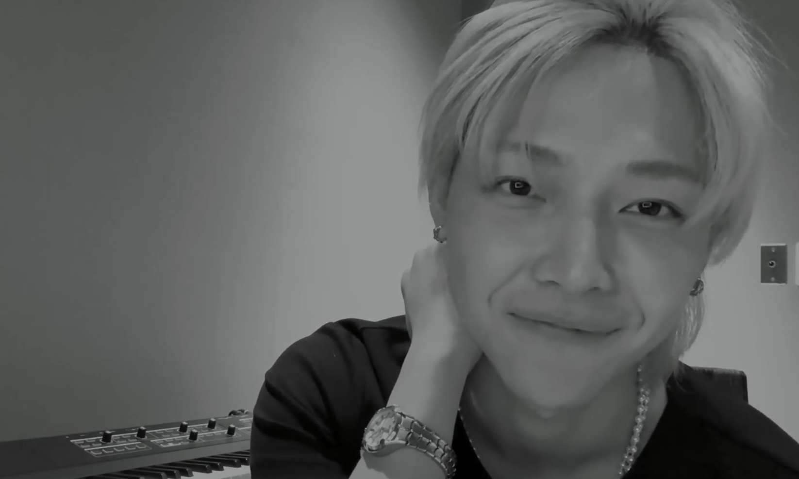 A moment captured by Nicholas (&TEAM)'s fan