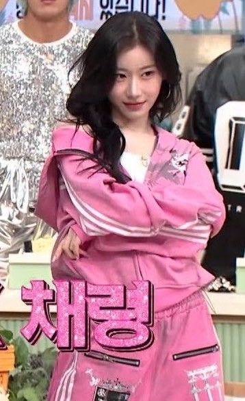 彩领 (ITZY)的最新照片