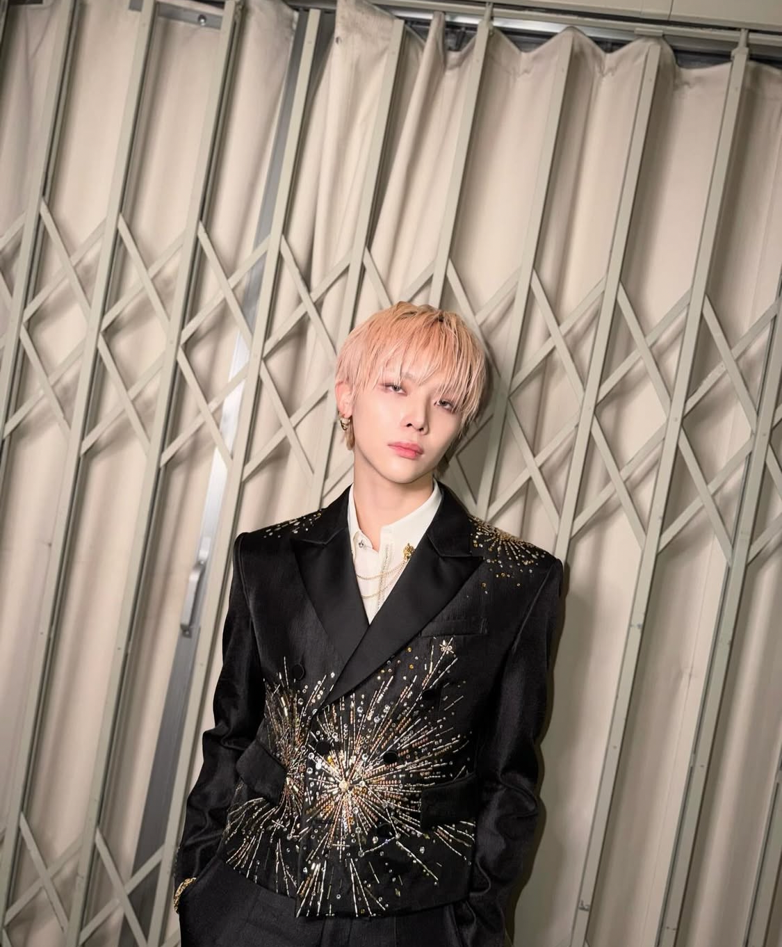 A moment captured by Nicholas (&TEAM)'s fan