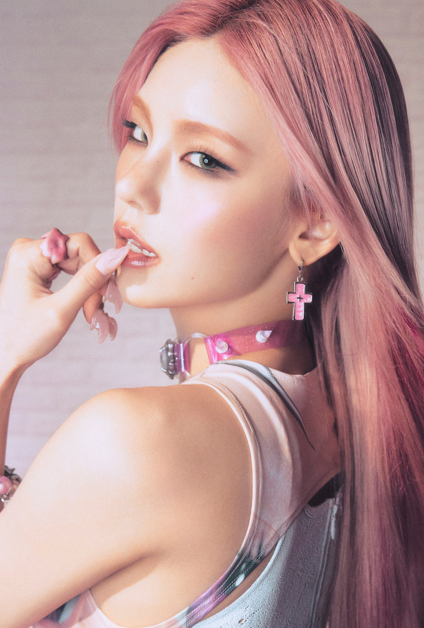 Behind-the-scenes cut of Yeji (ITZY)