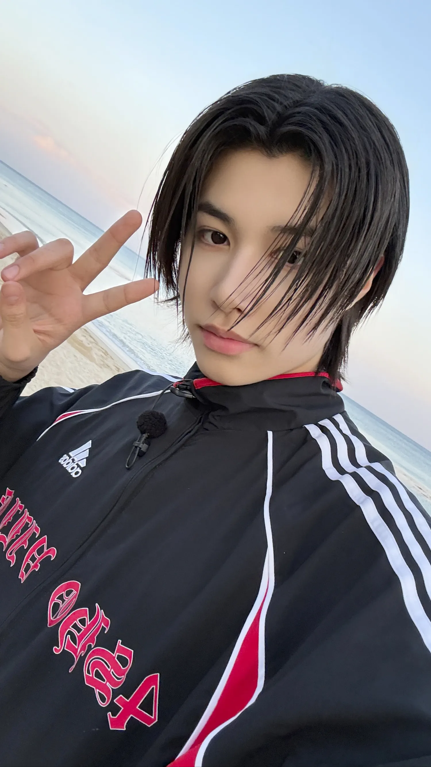 LOUIS (LNGSHOT) Members │ KPOP IDOL Vote No.1 APP │ CHOEAEDOL