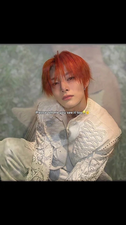 Behind-the-scenes cut of I.N (Stray Kids)