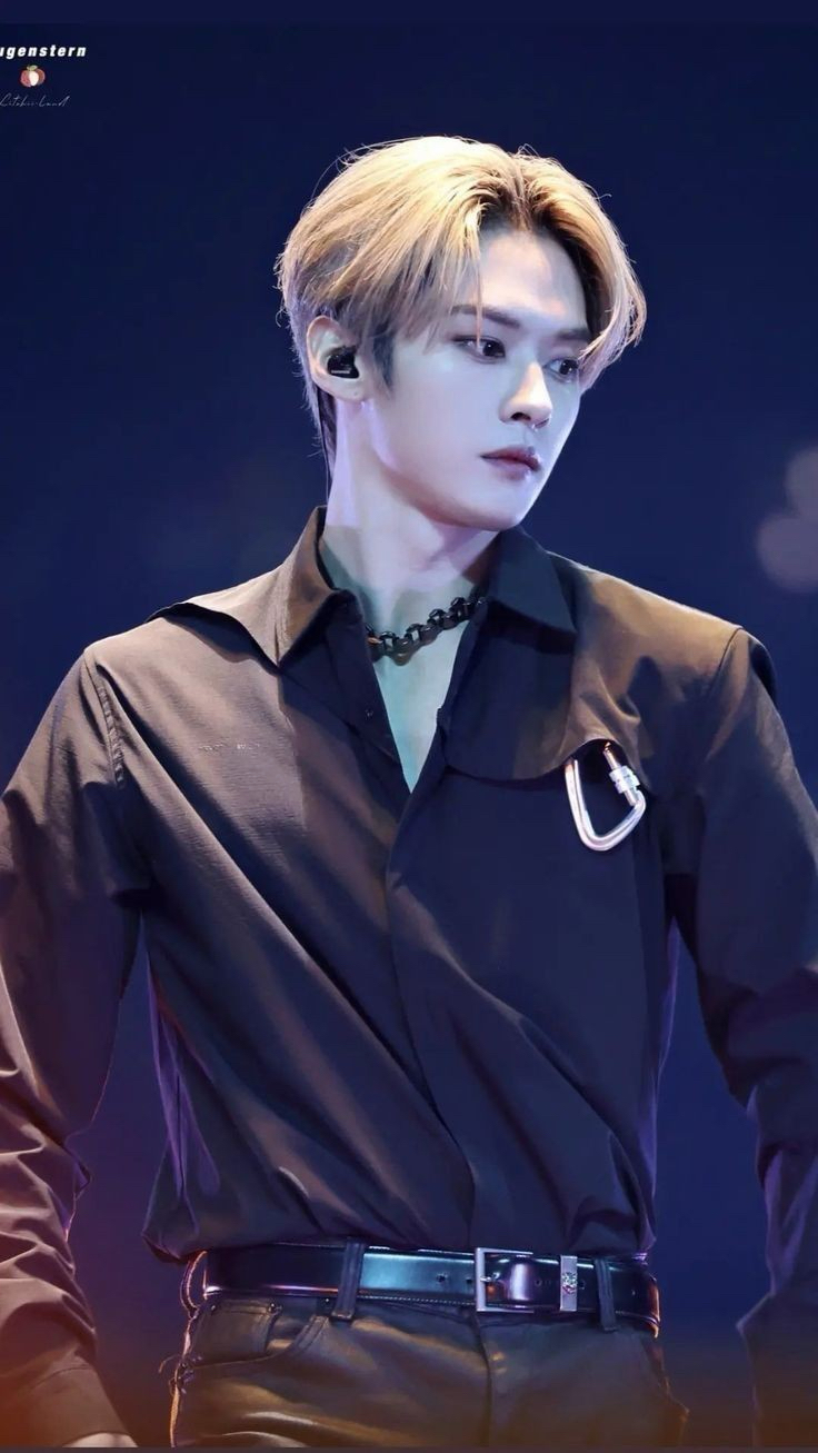Potret di balik layar Lee Know (Stray Kids)