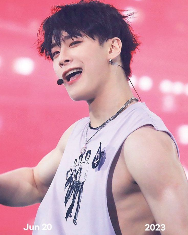 Behind-the-scenes cut of Moonbin (ASTRO)