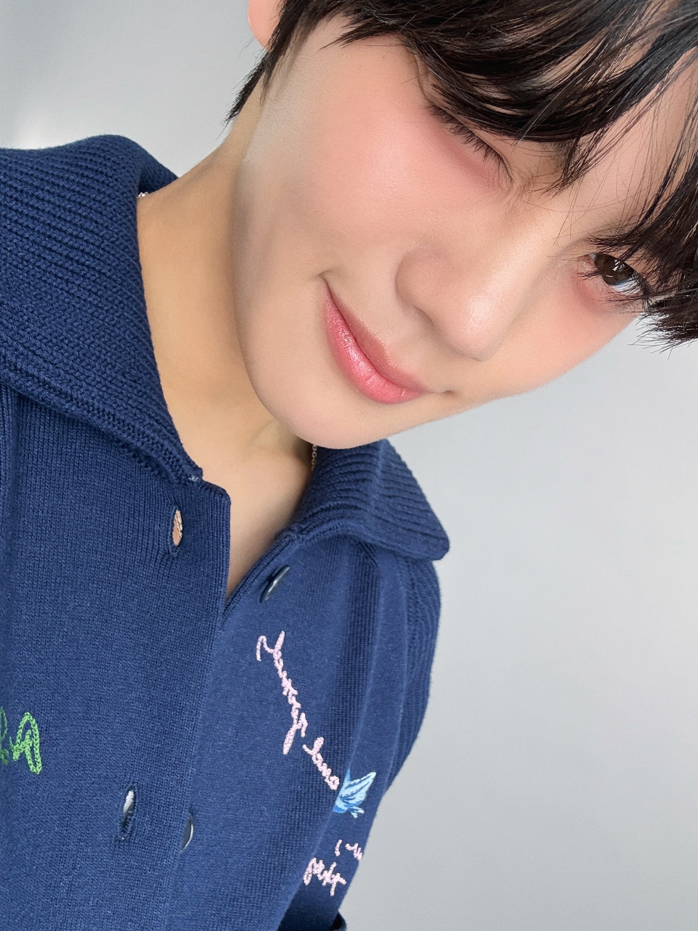 Recent activity shot of Kim Gyuvin (ZEROBASEONE)